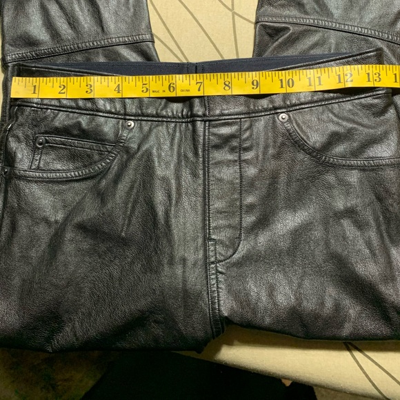 SPANX, Vegan Leather, Leggings/Pants - Picture 5 of 6